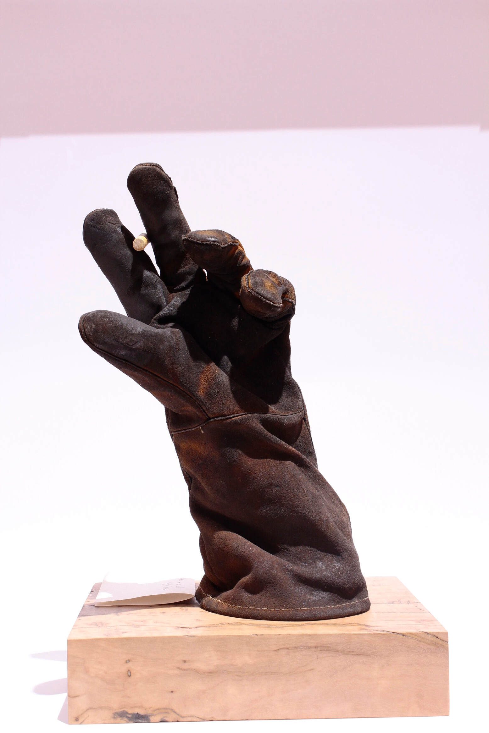 118A_Tahani_Shamroukh_Smoko_Used Worker's Glove_NFS